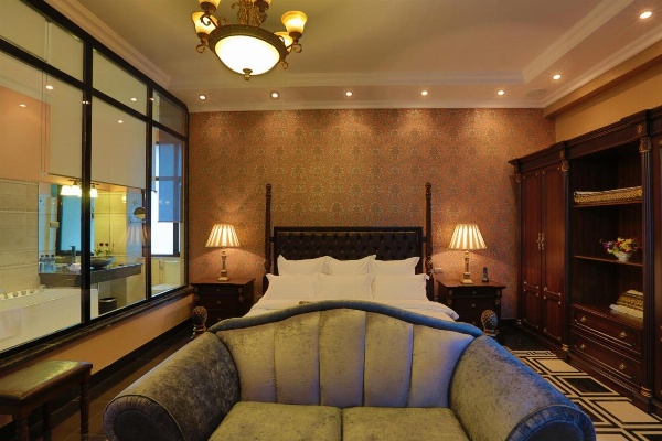 The Residence Hotel image 5