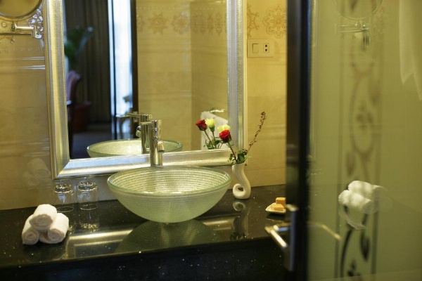 The Residence Hotel image 9